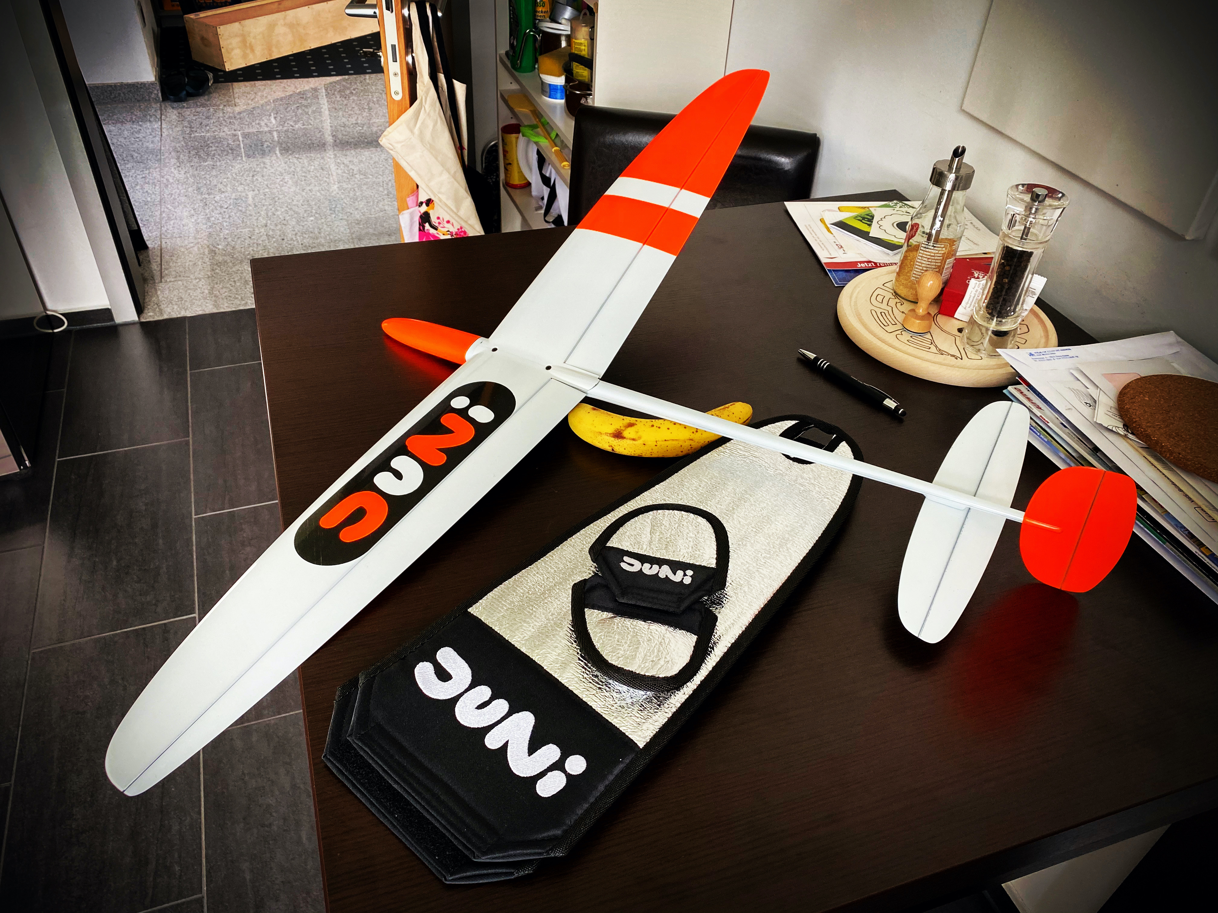 JUNI / Strike3 [RTF] 1