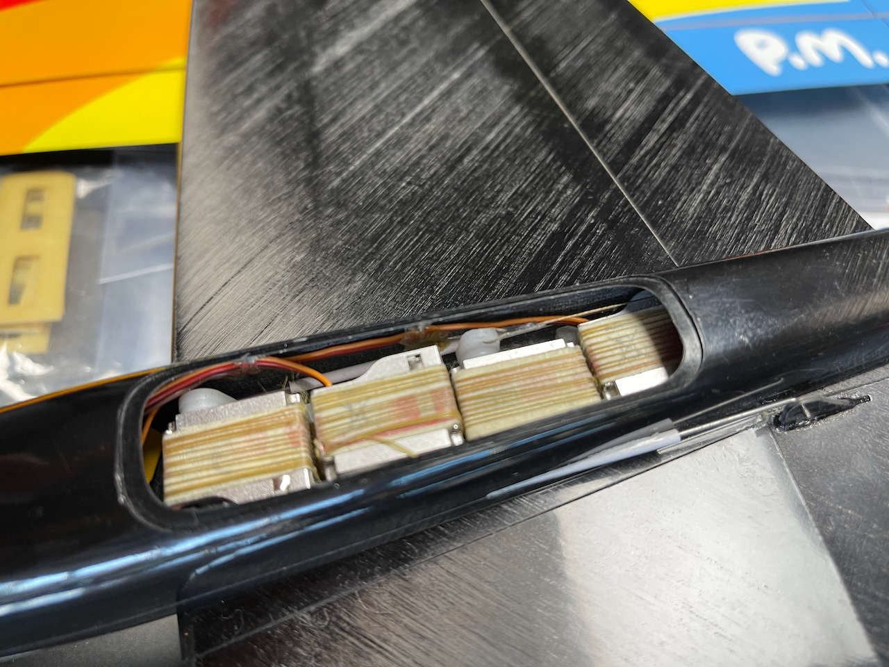 JUNI EEE 2PW [ARF/RTF] 22