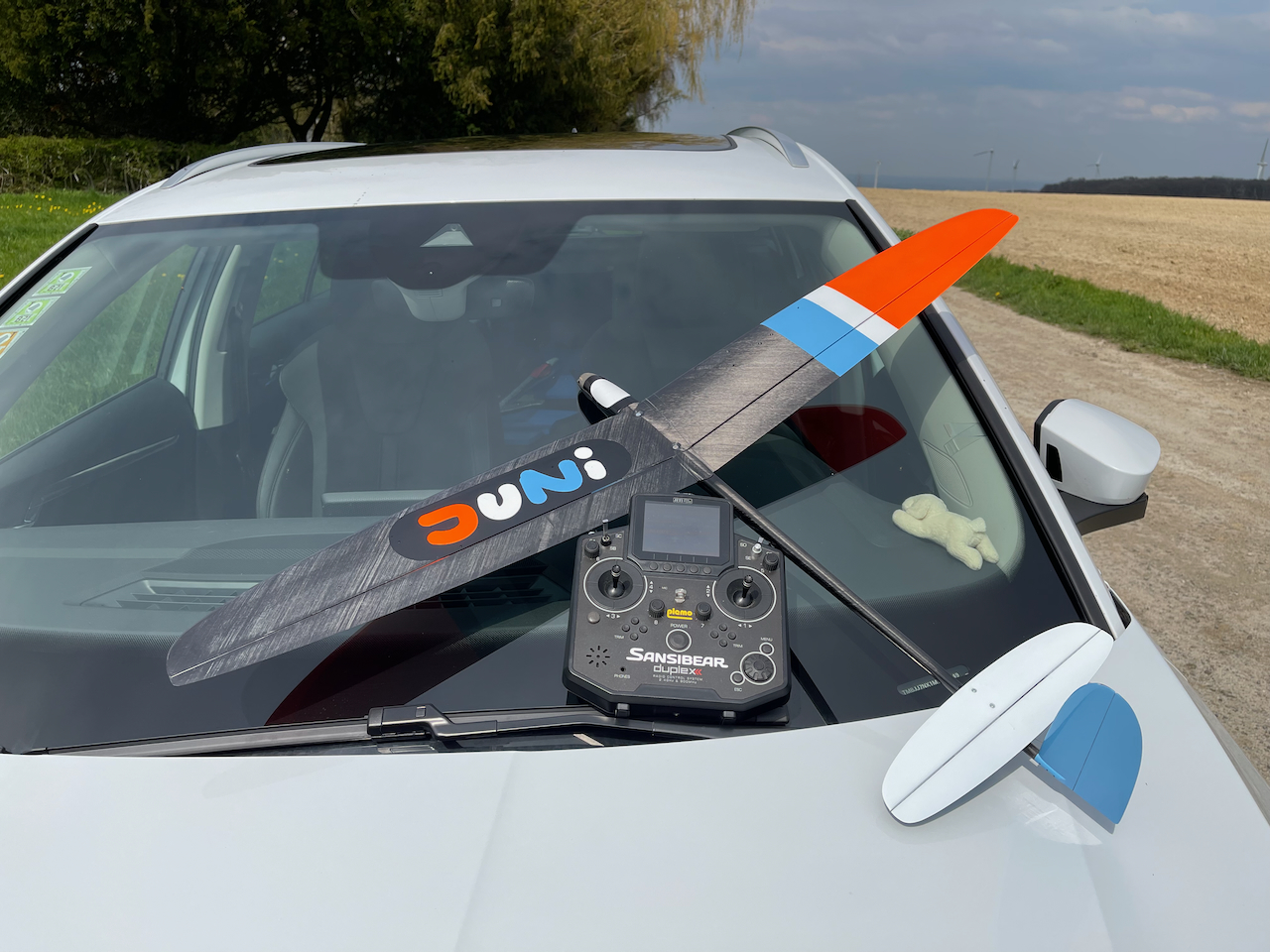 JUNI EEE 2PW [ARF/RTF] 33