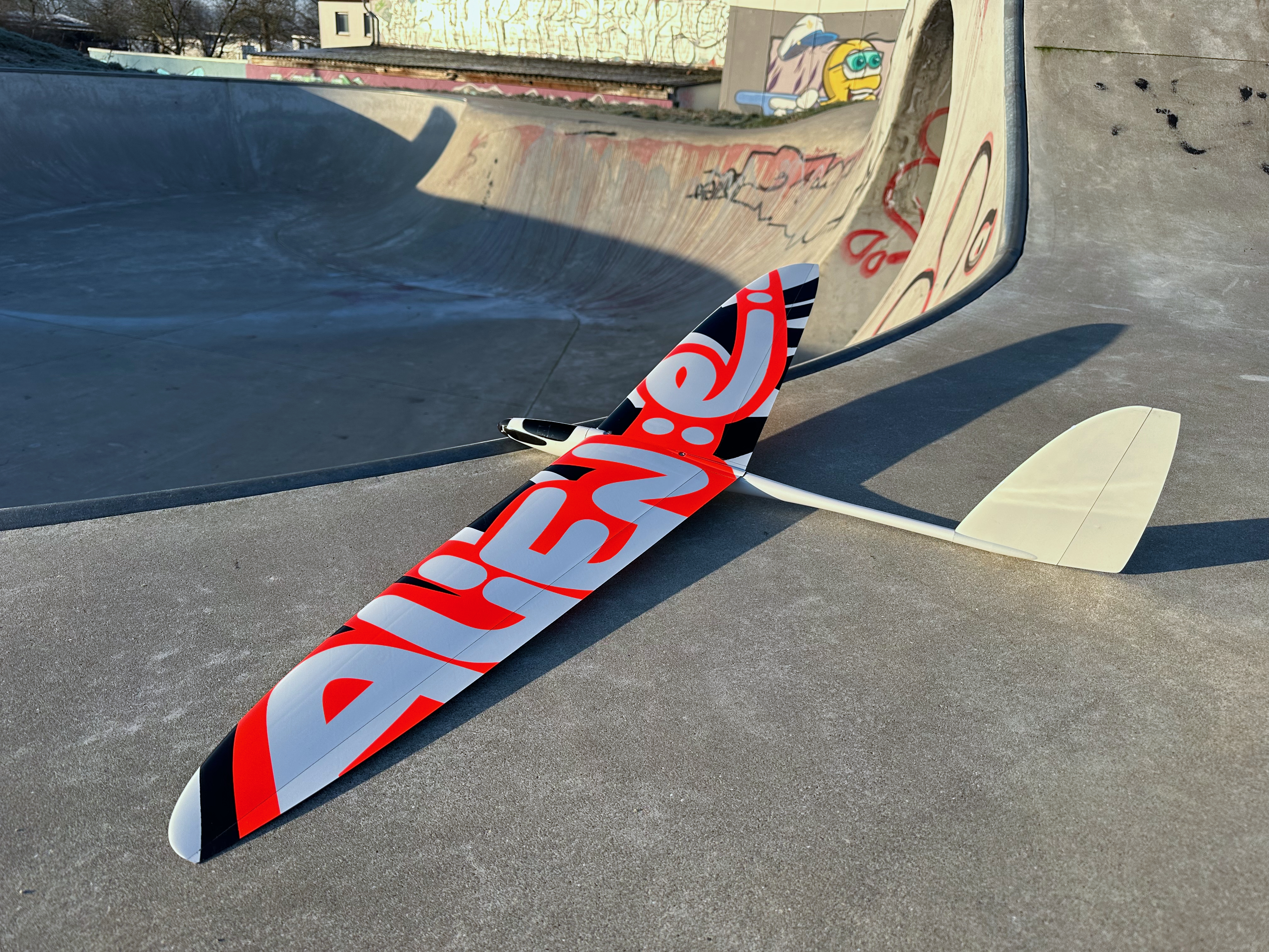 ALIEN eee - [RTF] 24